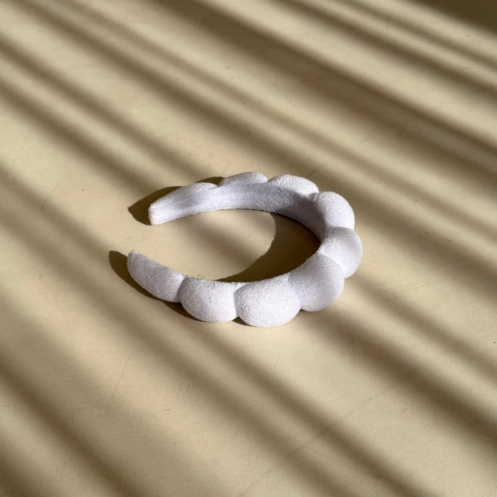 קשת לטיפוח הפנים לבן